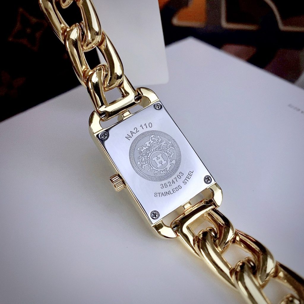 Đồng hồ Hermes nữ HERMES NANTUCKET màu vàng Gold đính đá 20x34mm