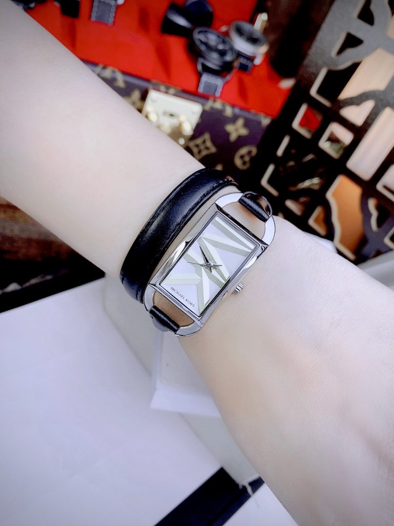 Đồng hồ Michael Kors nữ Like Auth dây da Mk 4722 20mm