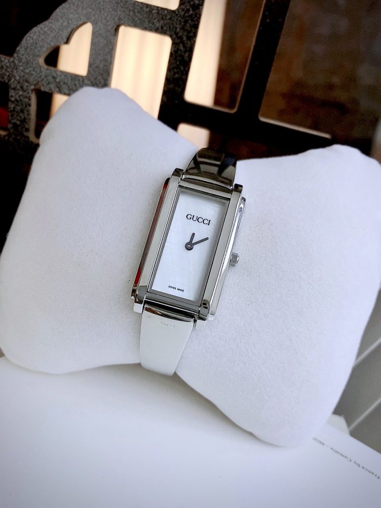 Đồng hồ nữ GUCCI HORSEBIT BRACELET 1500 YA015527 mặt trắng 37x21mm