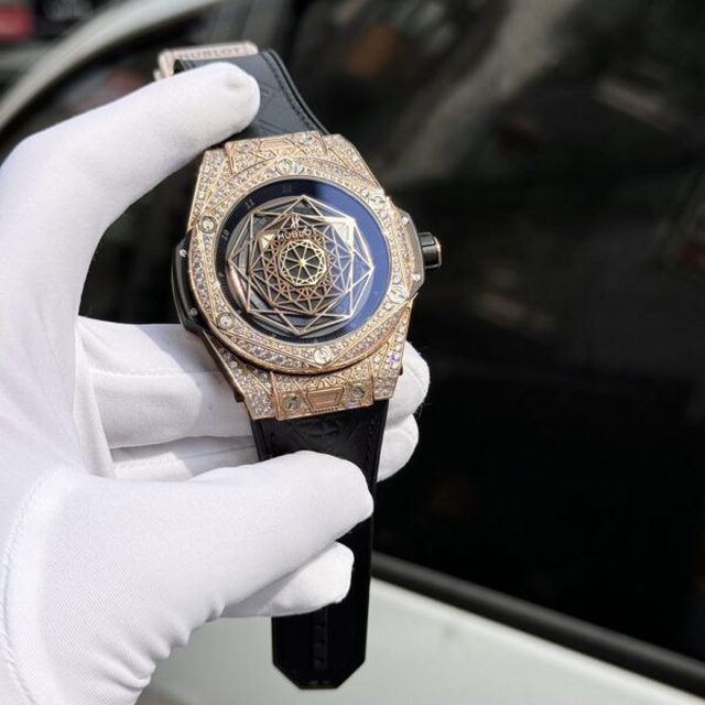 Replica Watch Explore 4 Issues of Concern (1)