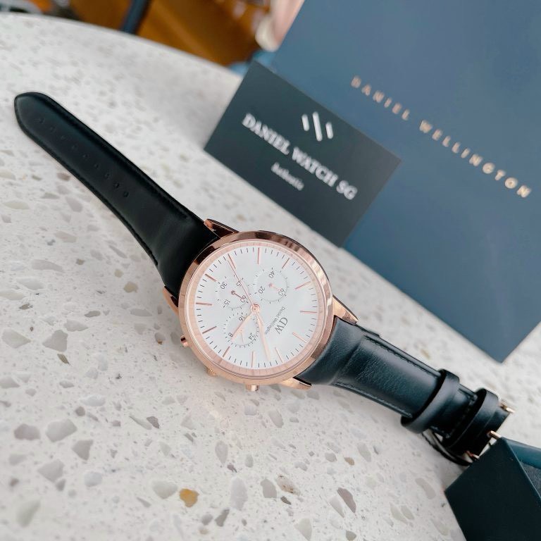 Đồng hồ Daniel Wellington Iconi Chrograph nam mặt trắng Super Fake 42mm