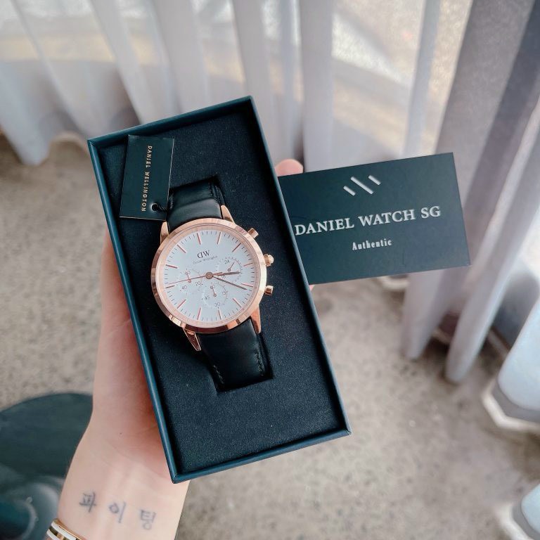 Đồng hồ Daniel Wellington Iconi Chrograph nam mặt trắng Super Fake 42mm