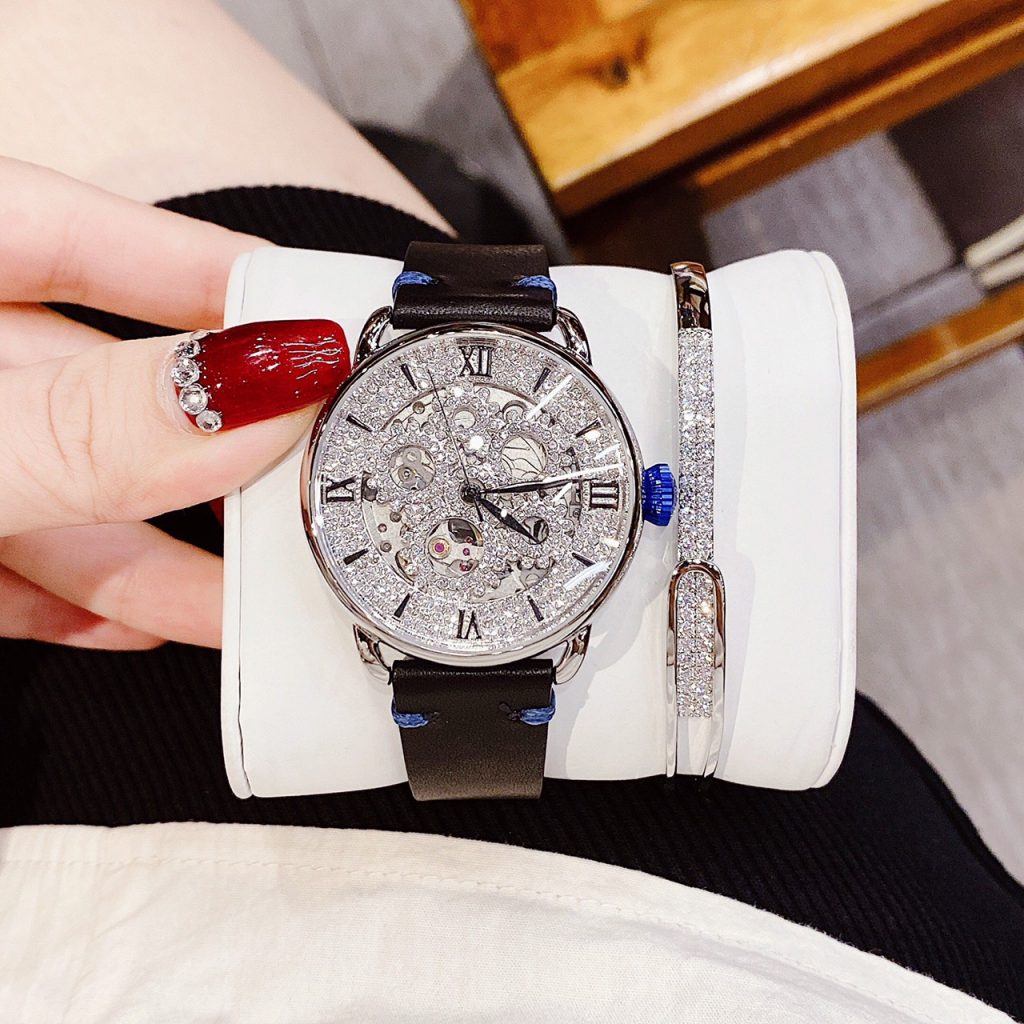 Đồng hồ Davena D31935 dây da chính hãng máy lộ cơ 38mm (5)