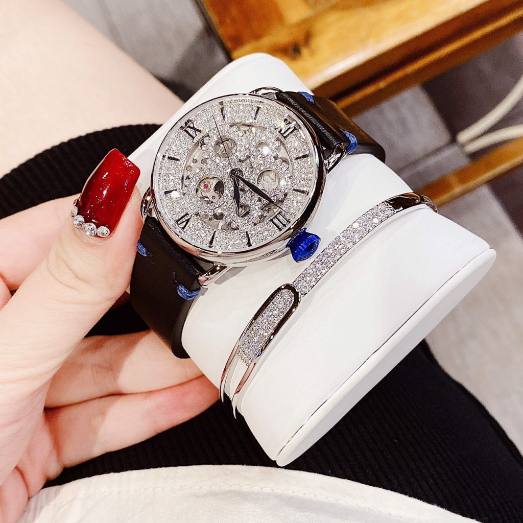 Đồng hồ Davena D31935 dây da chính hãng máy lộ cơ 38mm (5)