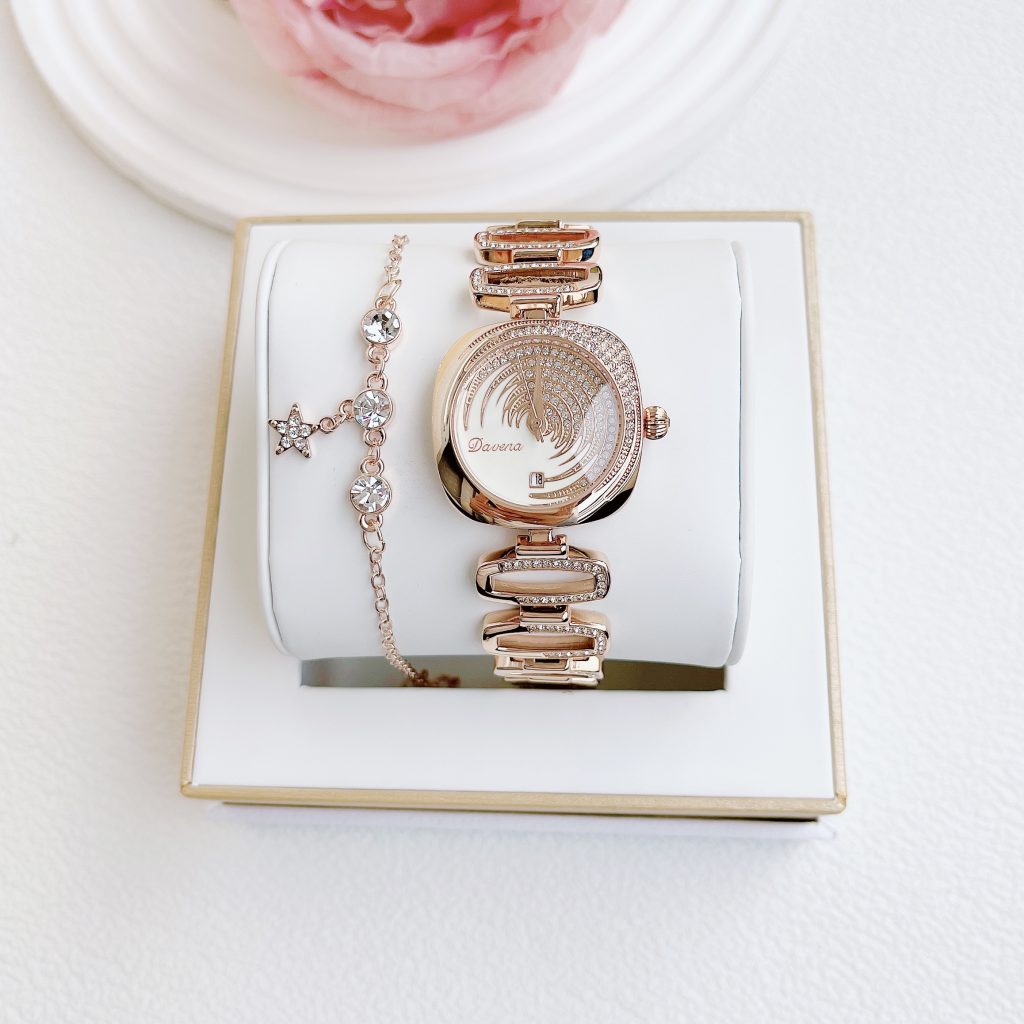 Đồng hồ Davena nữ 60321 chính hãng dáng lắc tay đính đá 30mm (1)