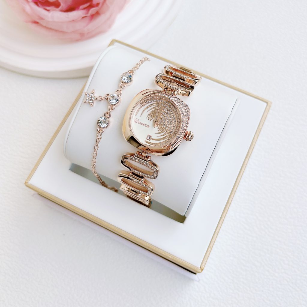 Đồng hồ Davena nữ 60321 chính hãng dáng lắc tay đính đá 30mm (1)