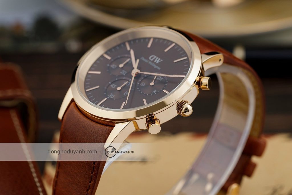 Đồng hồ Dw Chrograph nam dây da DW00100646 Fake giá rẻ 42mm