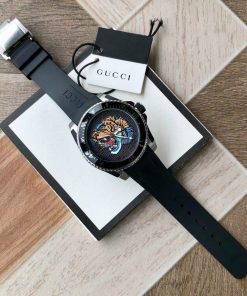 Đồng hồ Gucci Dive Tiger Ya136318 nam dây cao su 40mm