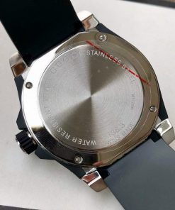 Đồng hồ Gucci Dive Tiger Ya136318 nam dây cao su 40mm