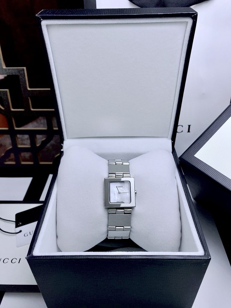 Đồng hồ Gucci Ladies 600L nữ mặt trắng Like auth 23mm