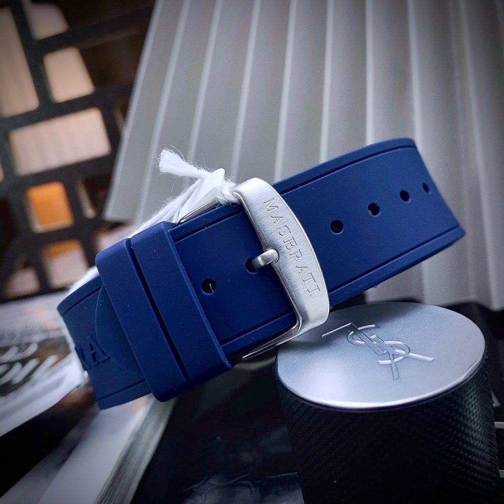 Đồng hồ Maserati Uomo Potenza R88211008028 nam dây cao su 42mm