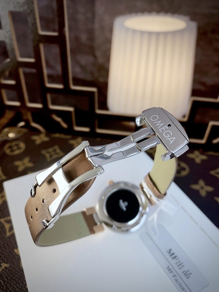 Đồng hồ Omega Deville nữ mặt màu nâu máy Nhật Super Fake 34mm