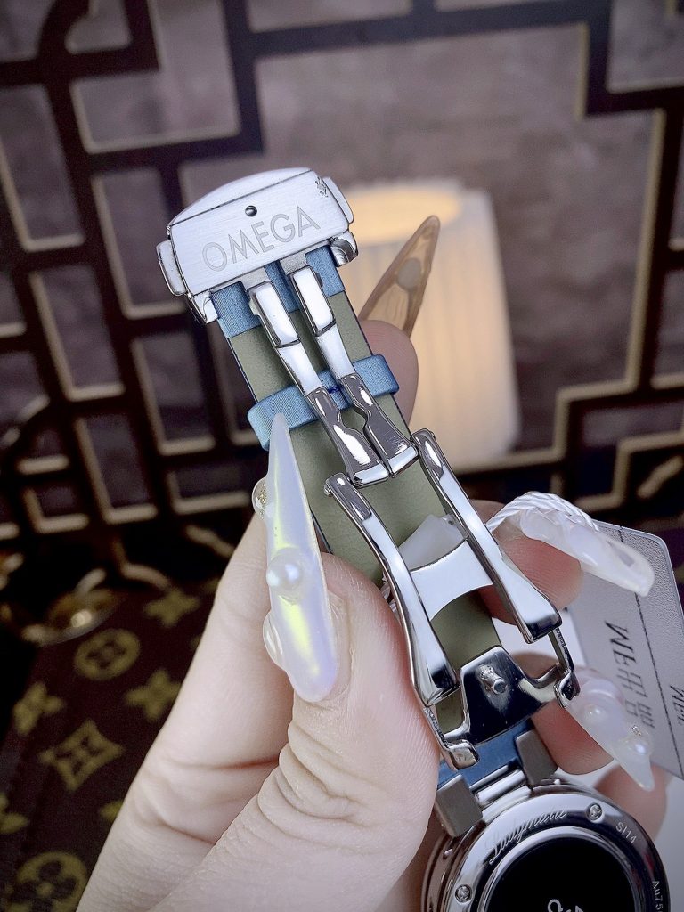 Đồng hồ Omega Deville nữ mặt xà cừ Fake giá rẻ 34mm