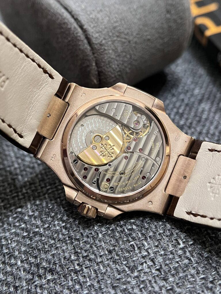 Đồng hồ Patek Philippe Nautilus 5712R Replica 11 màu nâu 40mm