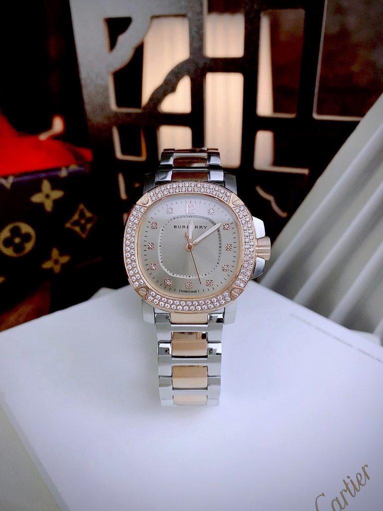 Đồng hồ nữ Burberry The Britain đính đá Like auth 34mm
