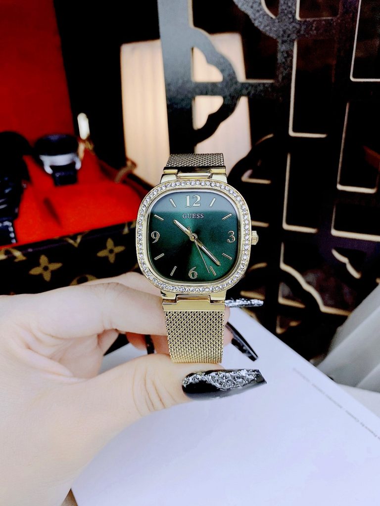 Đồng hồ nữ Guess Tapestry Lady GW0354L5 mặt xanh lá Like auth 32mm