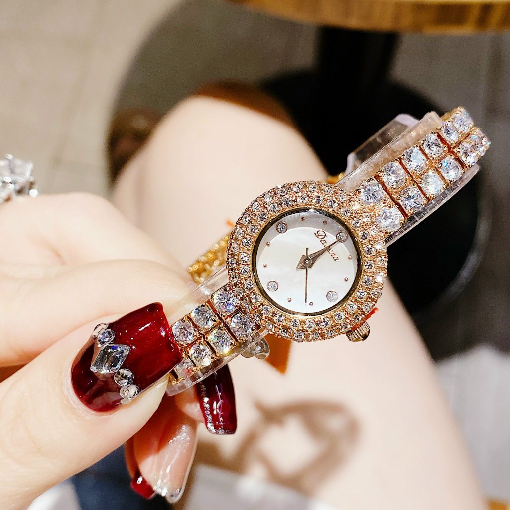 Đồng hồ nữ mặt nhỏ Davena Austria 60858 chính hãng đính đá 28mm
