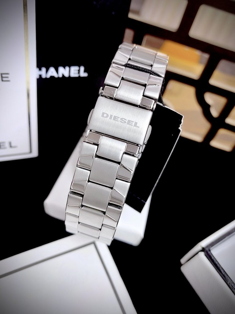 Đồng hồ Diesel End-Of-Season Nuki Analog nam mặt màu xanh DZ5475 Like Auth 38mm