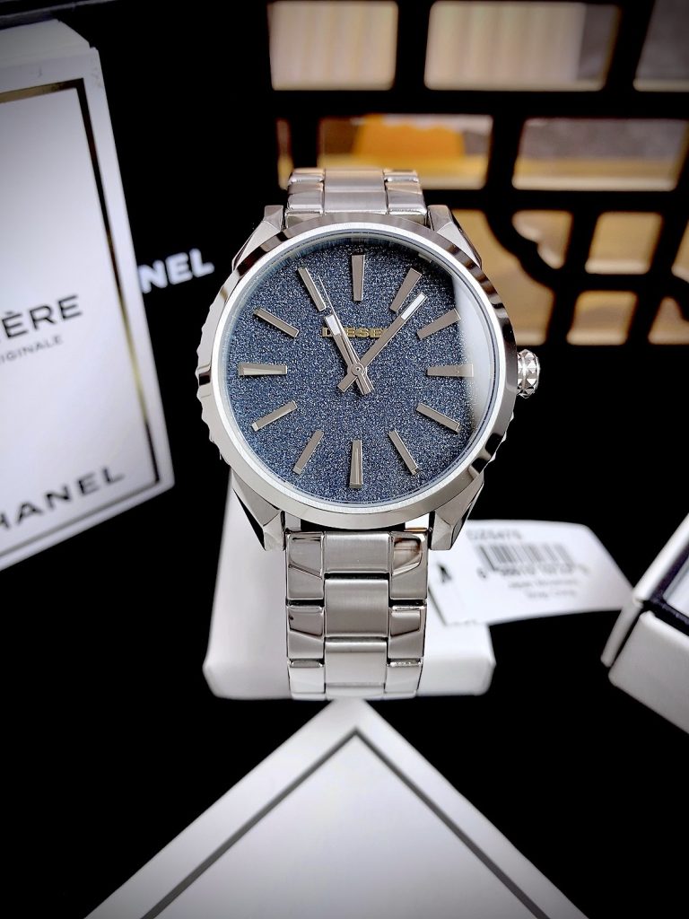 Đồng hồ Diesel End-Of-Season Nuki Analog nam mặt màu xanh DZ5475 Like Auth 38mm