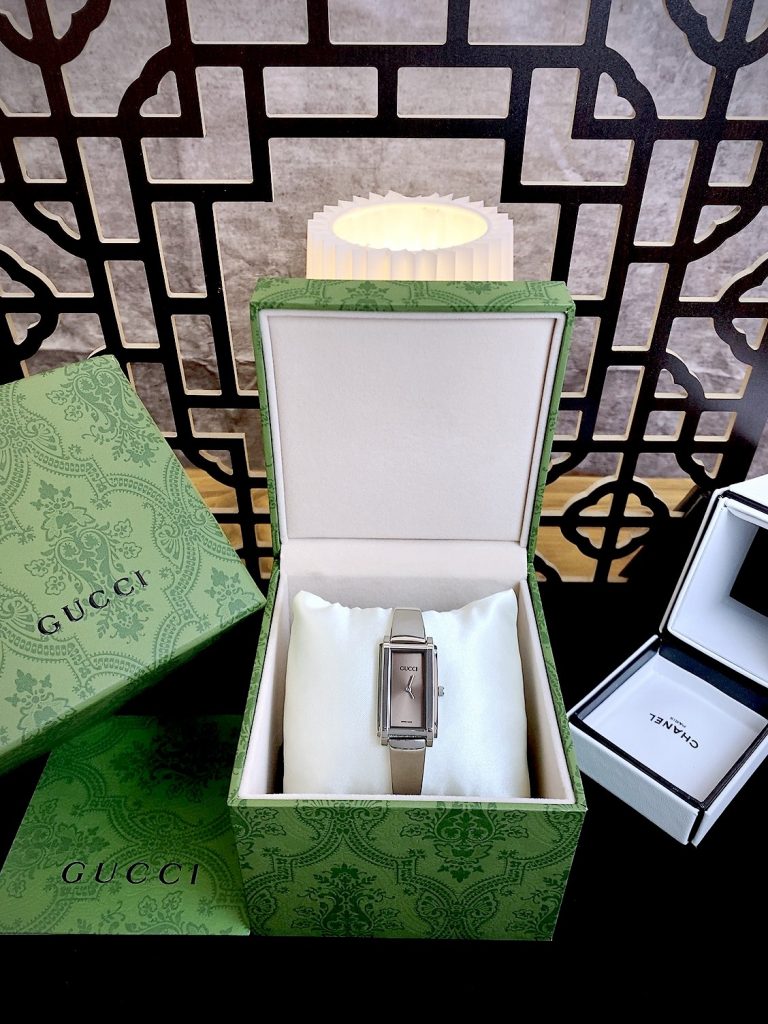 Đồng hồ Gucci Horsebit Bracelet 1500 nữ máy Quartz Japan Like auth 37x21mm