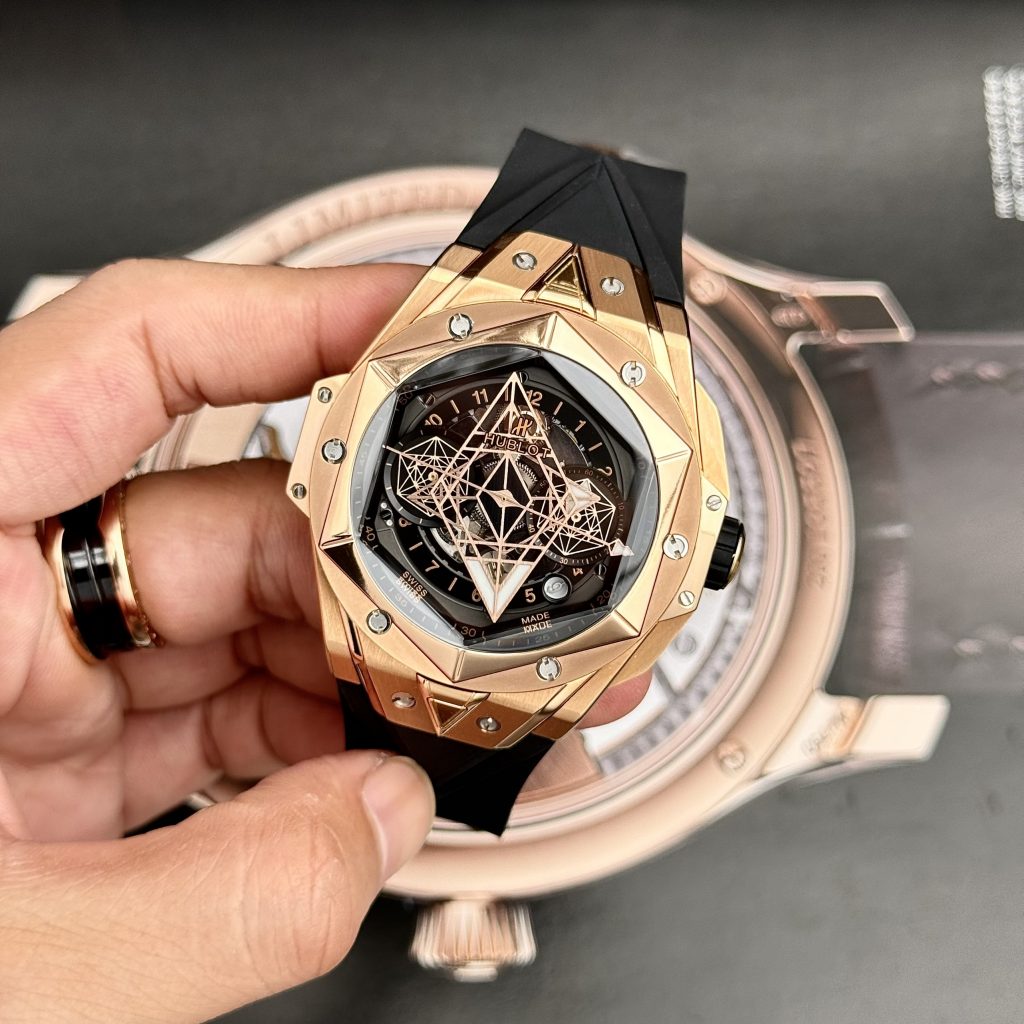 Đồng hồ Hublot Big Bang Sang Bleu II King Gold màu đen Rep 11 45mm (1)