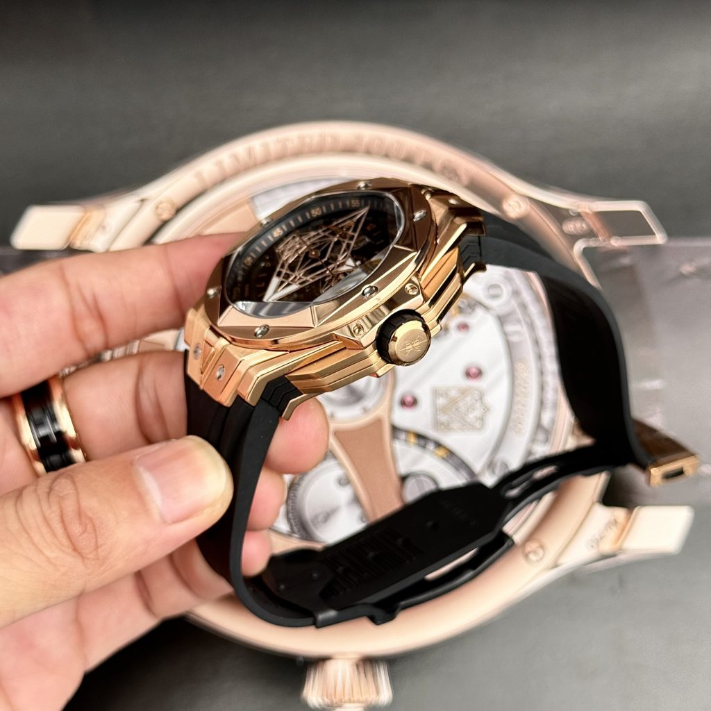 Đồng hồ Hublot Big Bang Sang Bleu II King Gold màu đen Rep 11 45mm (1)
