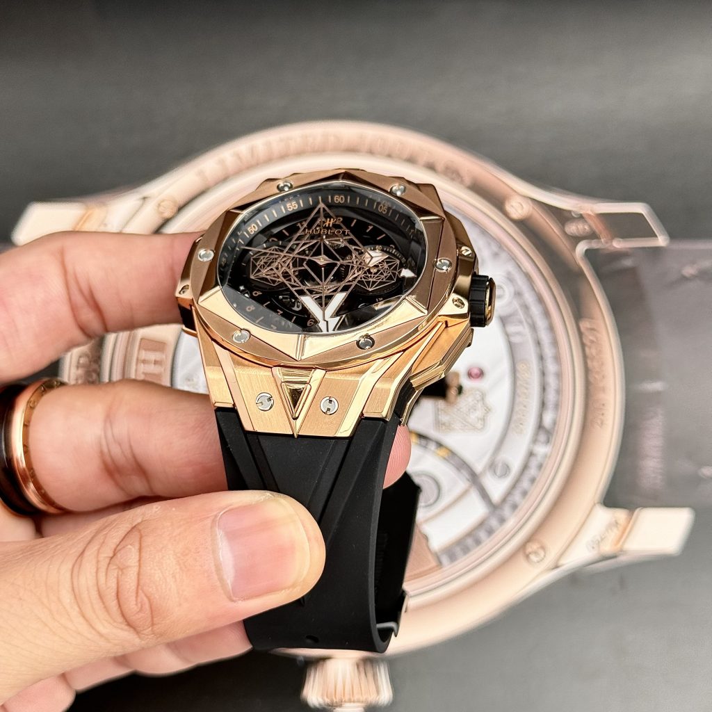 Đồng hồ Hublot Big Bang Sang Bleu II King Gold màu đen Rep 11 45mm (1)