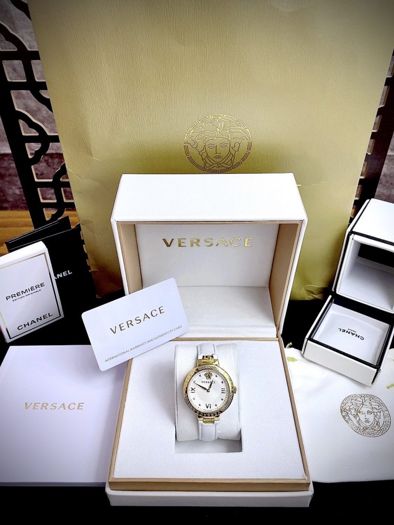 Đồng hồ Like Auth Versace Greca Strap nữ dây da màu trắng 36mm