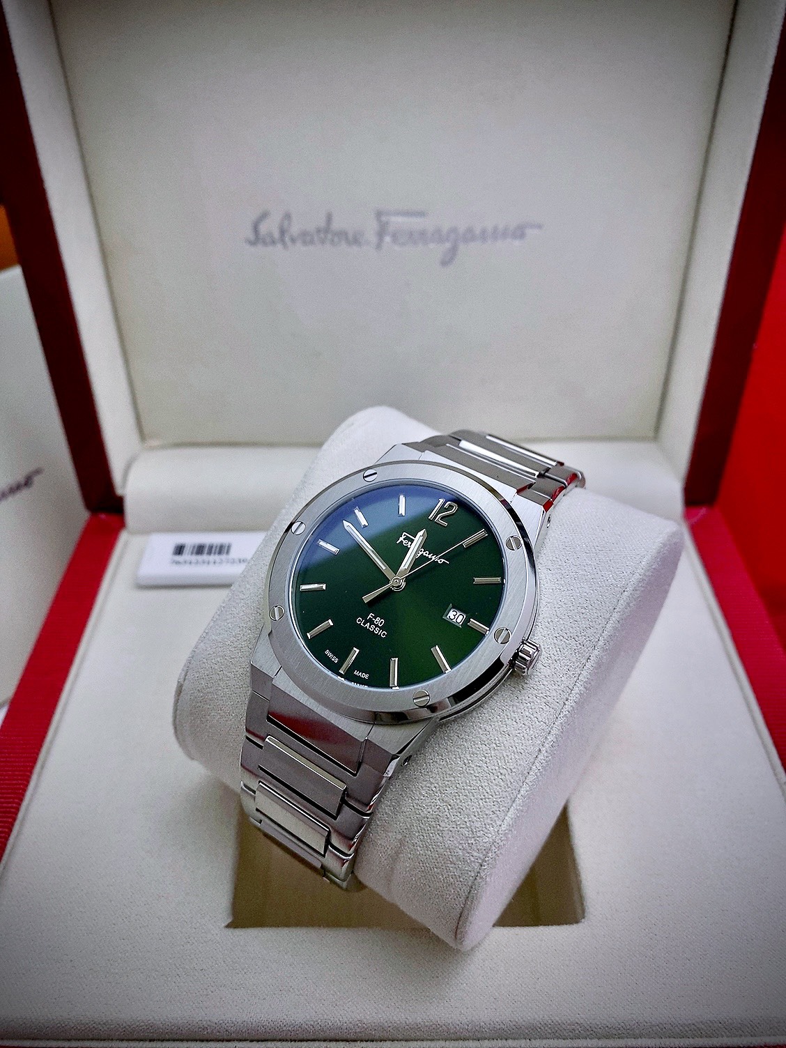 Đồng hồ Salavatore Ferragamo F-80 nam dây kim loại Super Fake 40mm (3) Đồng hồ Salavatore Ferragamo F-80 nam dây kim loại Super Fake 40mm