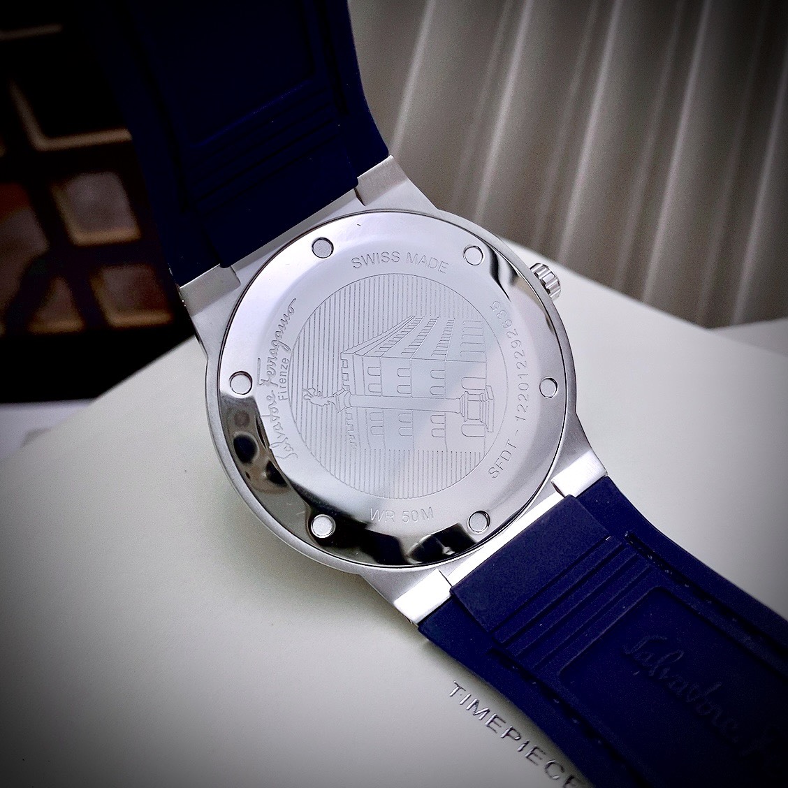 Đồng hồ Salavatore Ferragamo F-80 nam mặt màu xanh Supper Fake 40mm (3) Đồng hồ Salavatore Ferragamo F-80 nam mặt màu xanh Supper Fake 40mm