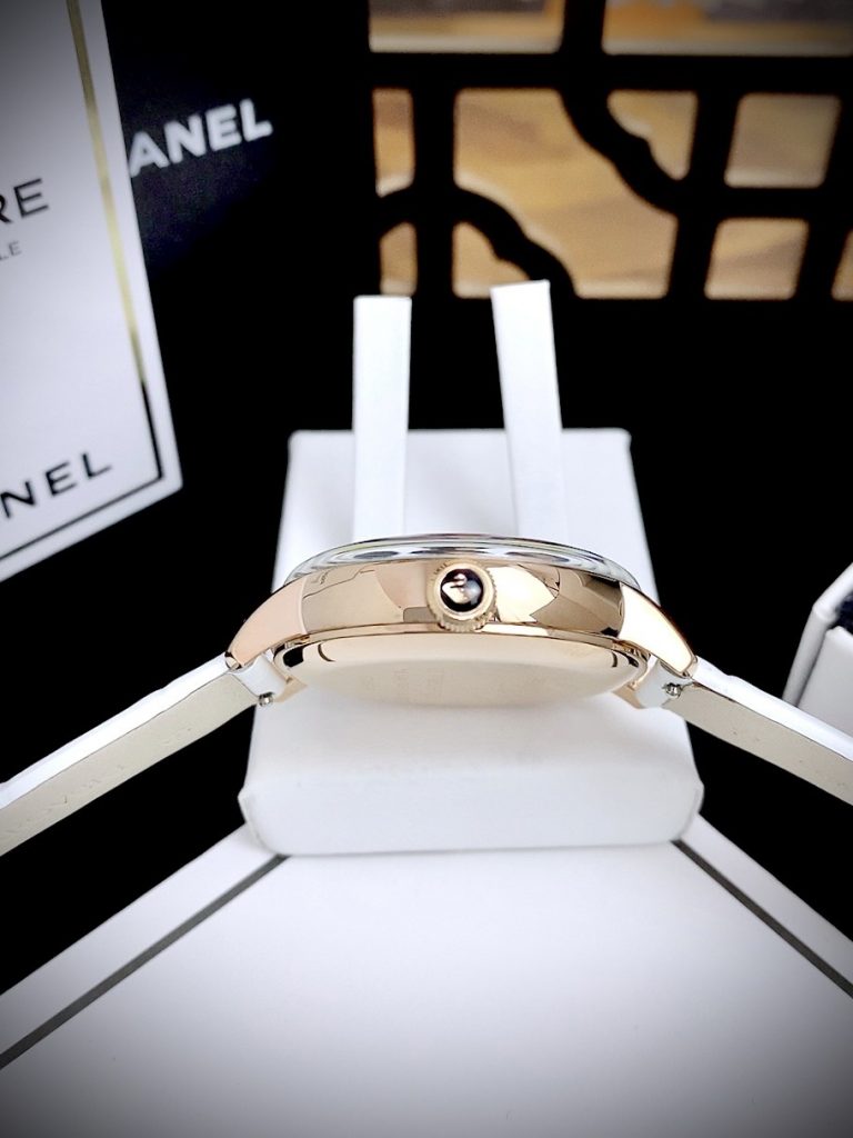 Đồng hồ Swarovski Crystalline House 5344635 nữ dây da trắng Like auth 38mm