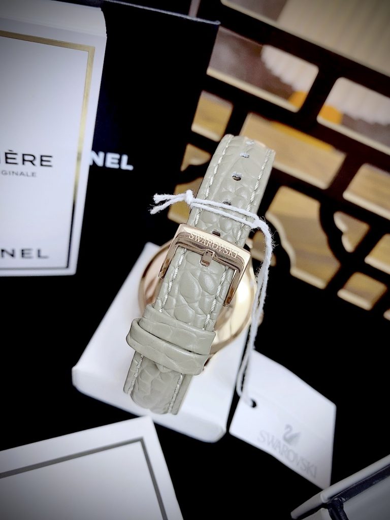 Đồng hồ Swarovski Octea Lux Moon nữ dây da Like Auth 38mm