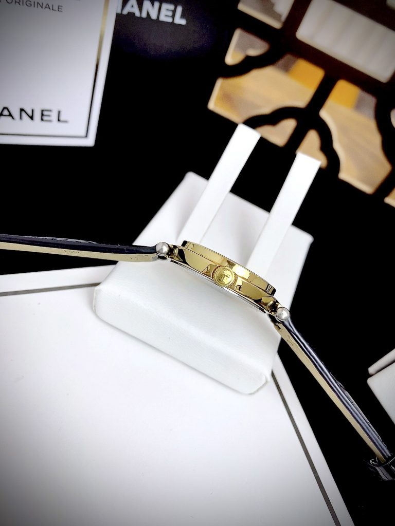 Đồng hồ Tissot Flamingo T094.210.26.111.00 nữ dây da Super Fake 29mm