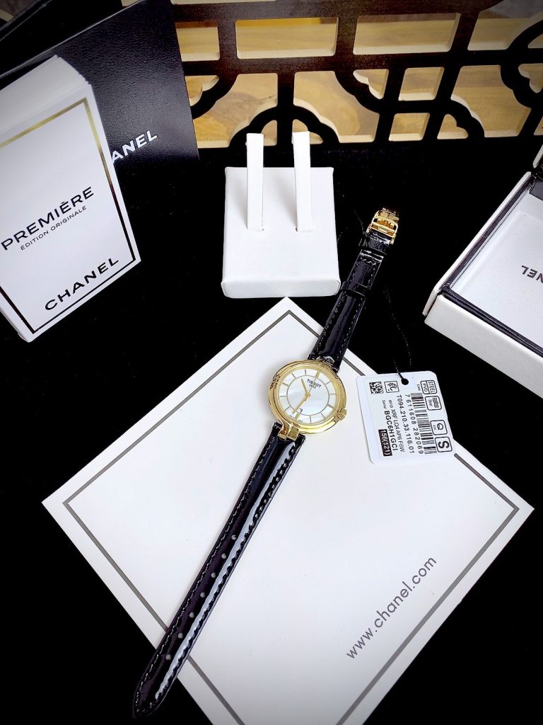 Đồng hồ Tissot Flamingo T094.210.26.111.00 nữ dây da Super Fake 29mm