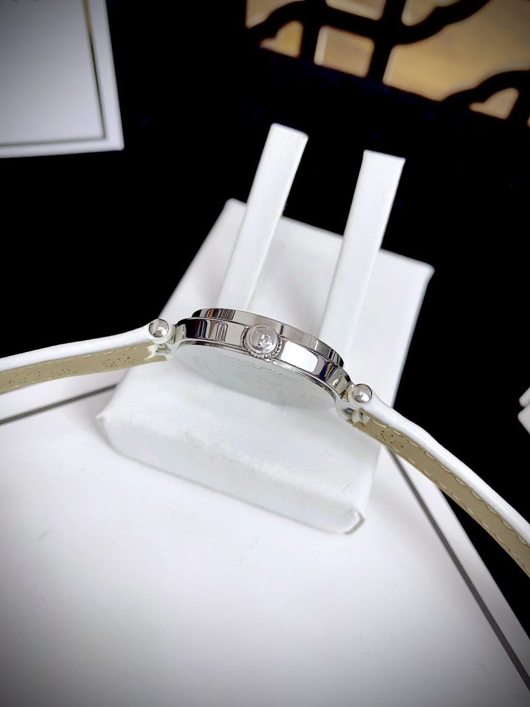 Đồng hồ Tissot Flamingo nữ mặt trắng Fake giá rẻ 29mm