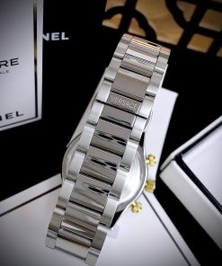 Đồng hồ Versace Chrono Classic VEV700419 dây kim loại nam tính lịch lãm Like auth 44mm