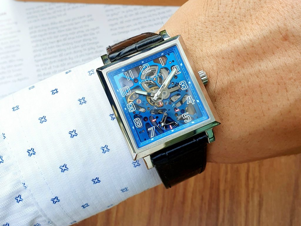 cổ tay 17cm đeo đồng hồ size bao nhiêu