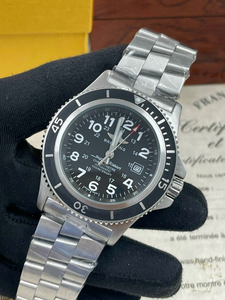 Đồng hồ Breitling Superocean Chronometre nam mặt đen Fake giá rẻ 45mm