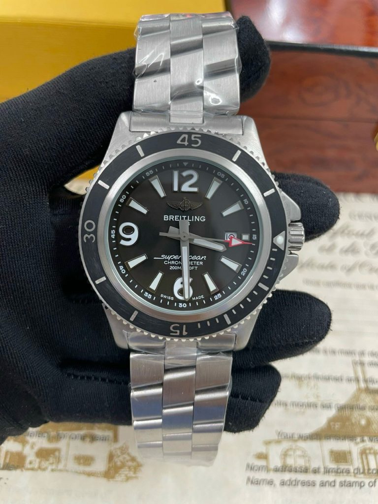 Đồng hồ Breitling Superocean Chronometre nam mặt đen Fake giá rẻ 45mm