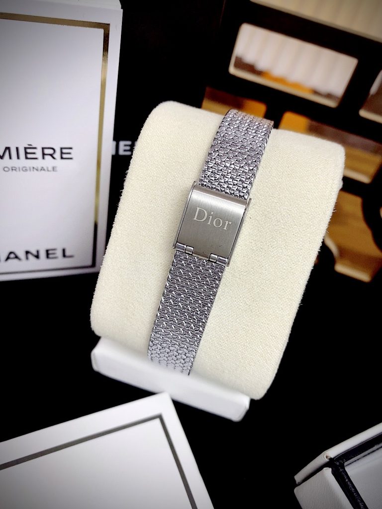 Đồng hồ Dior Satine nữ mặt hồng dây kim loại Like Auth 19mm