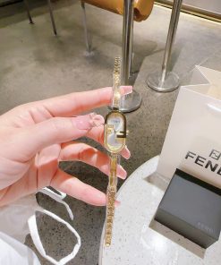 Đồng hồ Fendi Vertical nữ màu vàng Gold đính đá Like Auth 15x30mm