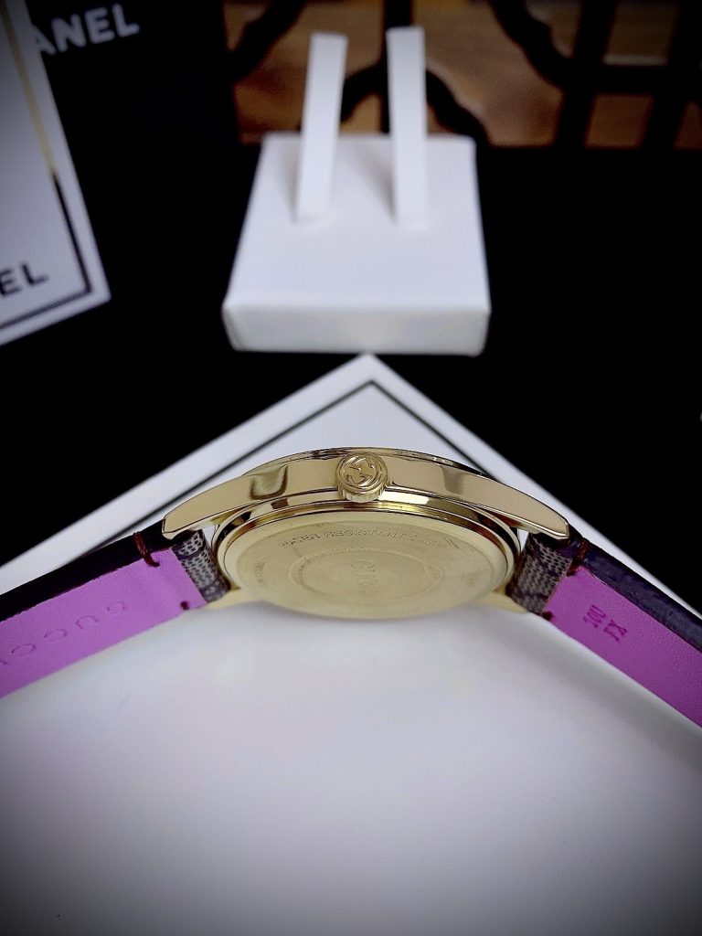 Đồng hồ Gucci G-Timeless nữ hoạ tiết hình quả dâu Like Auth 38mm