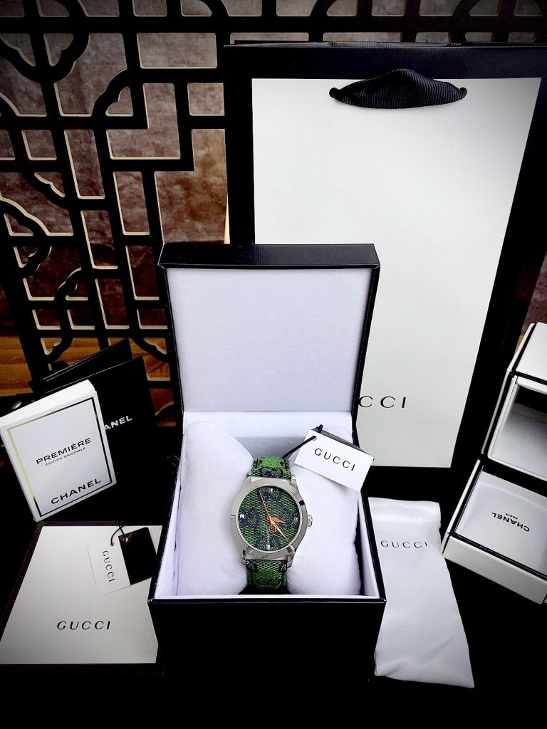 Đồng hồ Gucci G-Timeless nữ siêu cấp dây da màu xanh lá cây 38mm (1)