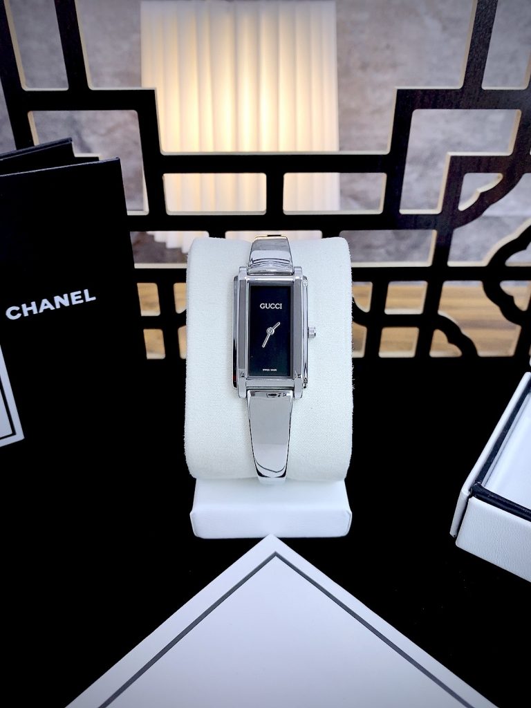 Đồng hồ Gucci Horsebit Bracelet 1500 nữ dây kim loại YA015527 Like Auth 37x21mm