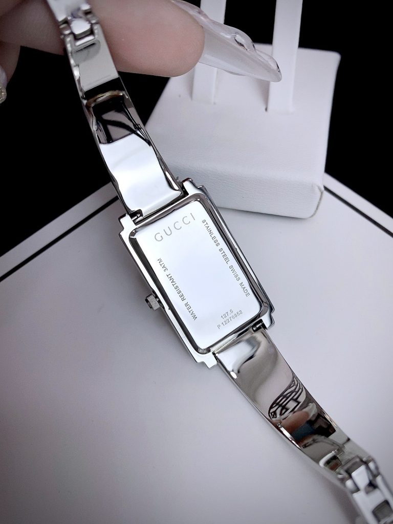 Đồng hồ Gucci Horsebit Bracelet 1500 nữ dây kim loại YA015527 Like Auth 37x21mm
