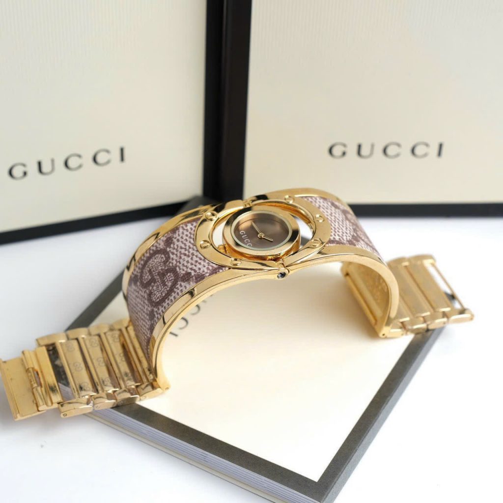 Đồng hồ Gucci nữ dạng lắc tay màu vàng sang trọng mặt nâu 23 (2)