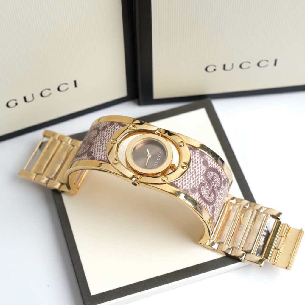 Đồng hồ Gucci nữ dạng lắc tay màu vàng sang trọng mặt nâu 23 (2)