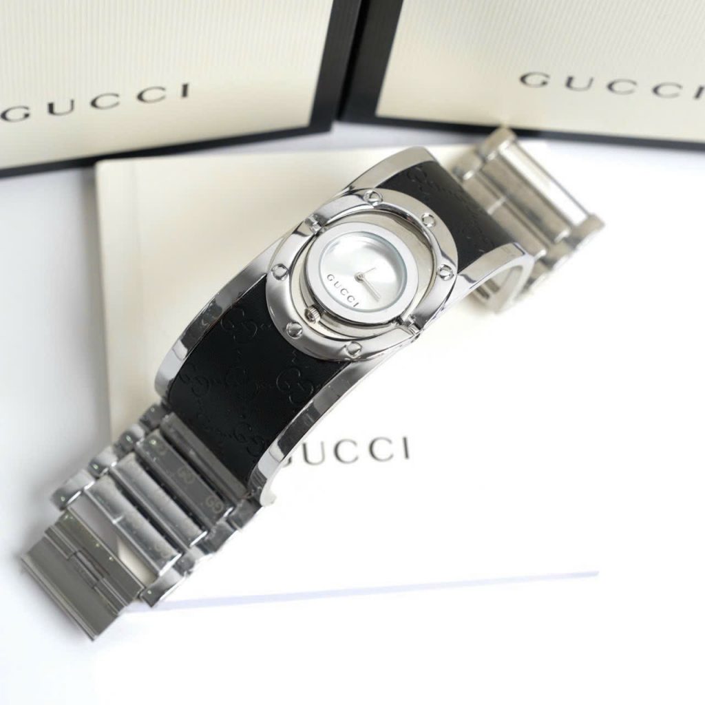 Đồng hồ Gucci nữ dây kim loại lắc tay màu đen Like Auth 23 (1)