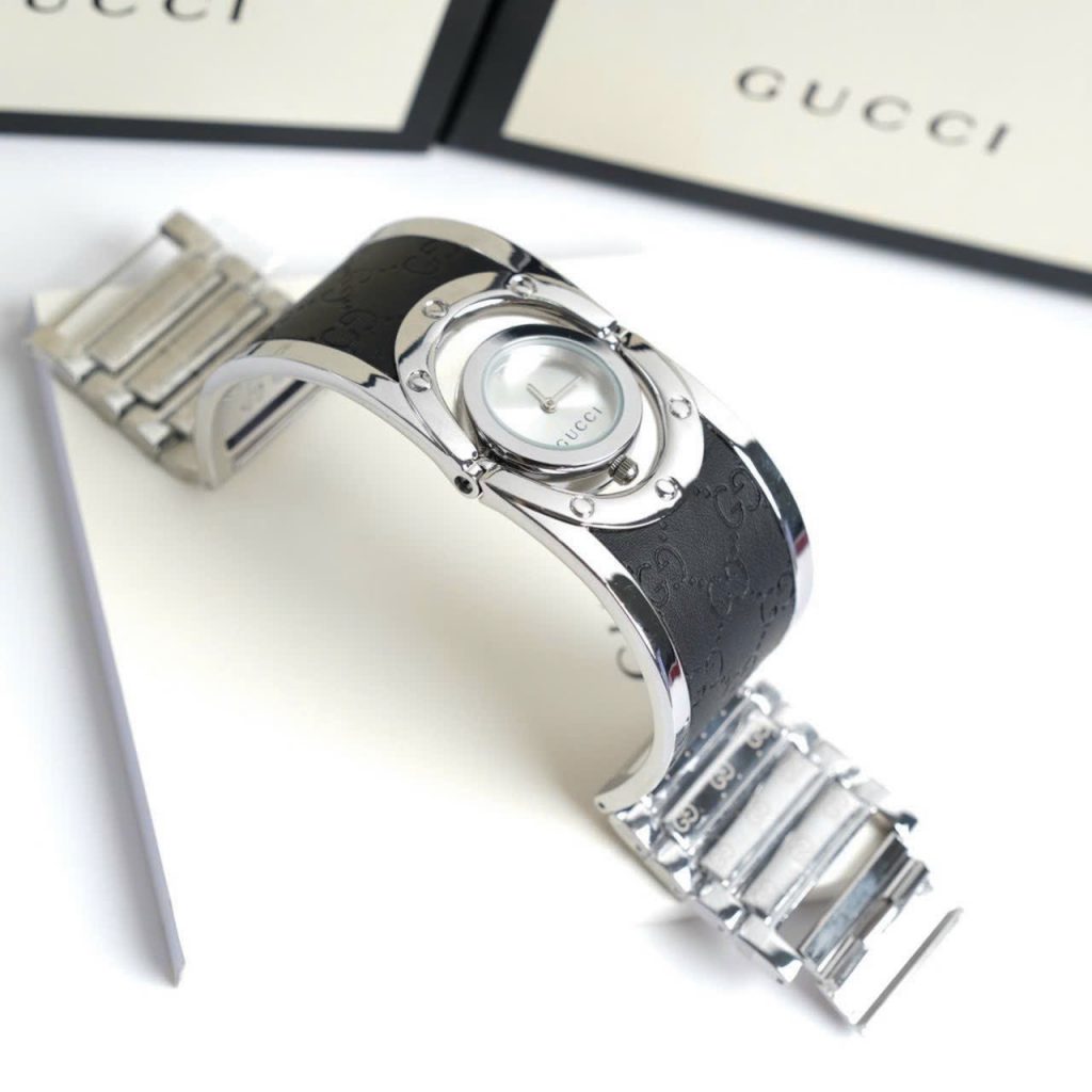Đồng hồ Gucci nữ dây kim loại lắc tay màu đen Like Auth 23 (1)