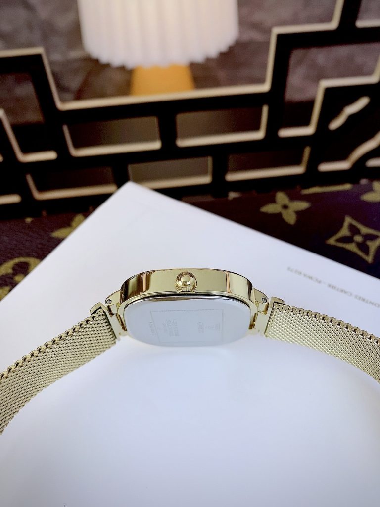 Đồng hồ Guess Tapestry Lady nữ máy Quartz Nhật Like Auth 32mm